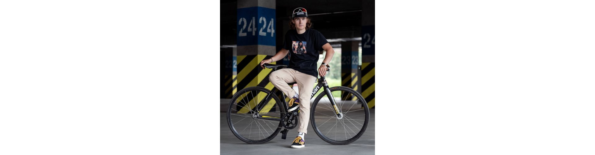 Велокроссовки в индивидуальном дизайн для Антона и его велотрюков