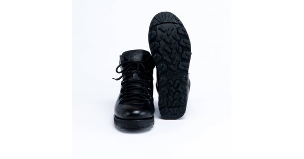 Hiker hot sale black boots