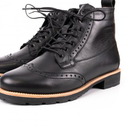 Зимние женские ботинки броги Isadora Black