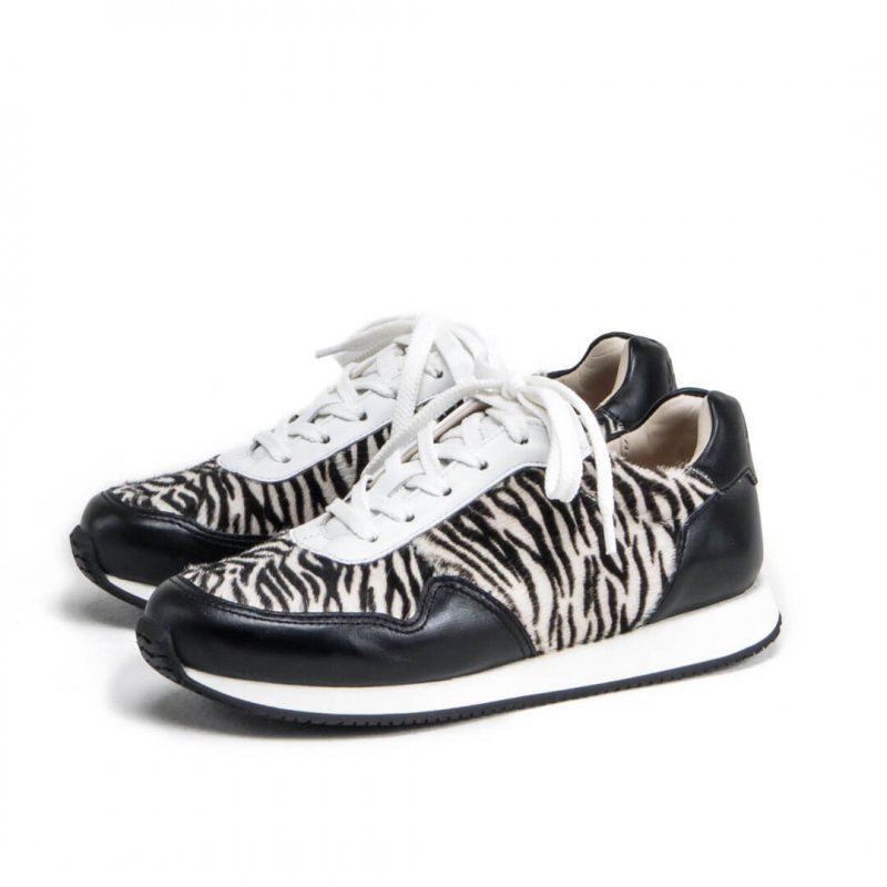 tiger black shoes