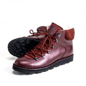 Maroon sale hiking boots