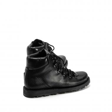 Hiker #1 HS boots in black leather with carbon texture