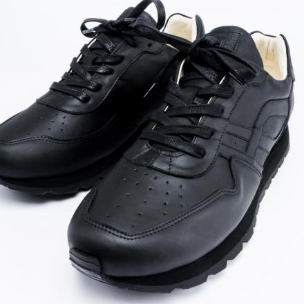 Черные кожаные кроссовки Sabotage Matt Black Trekking