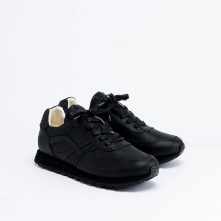 Черные кожаные кроссовки Sabotage Matt Black Trekking