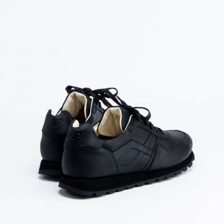 Черные кожаные кроссовки Sabotage Matt Black Trekking