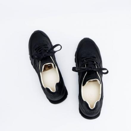 Черные кожаные кроссовки Sabotage Matt Black Trekking