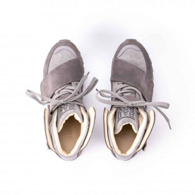 Кроссовки Bad Boy Grey Grey — ретрофутуризм из замши