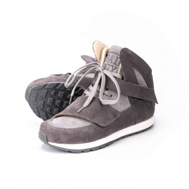 Кроссовки Bad Boy Grey Grey — ретрофутуризм из замши