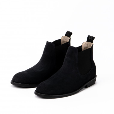 Ботинки Челси Black Suede Classic — элегантная классика из чёрной замши