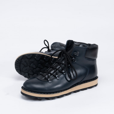 Ботинки Hiker Deep Sea — кожа пулл-ап глубокого синего цвета с бежевой подошвой