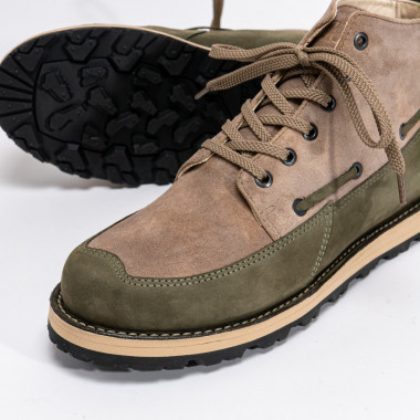 Ботинки Paladin Olive Sand из оливкового нубука и песочной замши на контрастной подошве