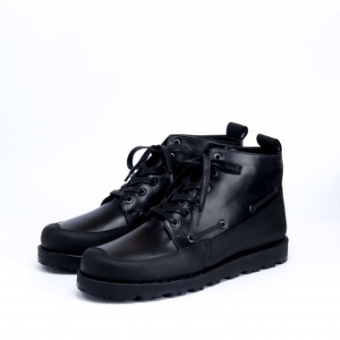 Ботинки Paladin Oil Black из чёрной кожи и жированного нубука на массивной подошве
