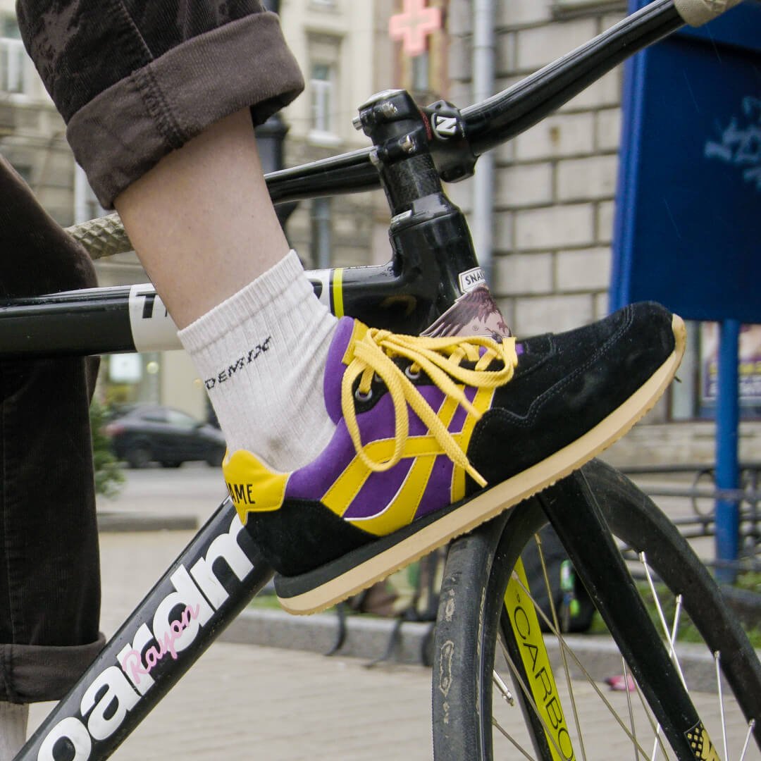 Yellow on sale cycling shoes